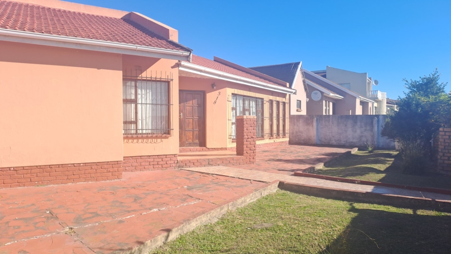 4 Bedroom Property for Sale in Mdantsane Nu 17 Eastern Cape